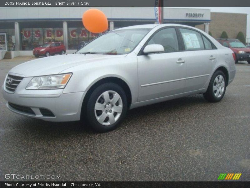 Bright Silver / Gray 2009 Hyundai Sonata GLS