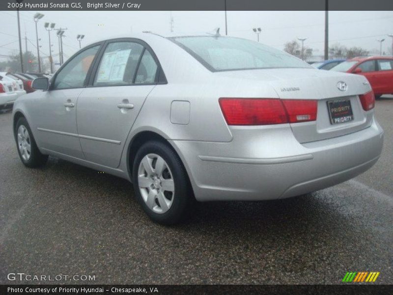 Bright Silver / Gray 2009 Hyundai Sonata GLS