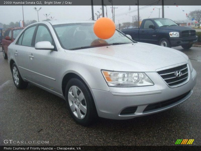 Bright Silver / Gray 2009 Hyundai Sonata GLS