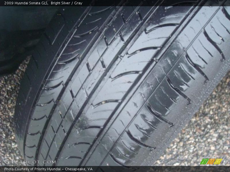 Bright Silver / Gray 2009 Hyundai Sonata GLS