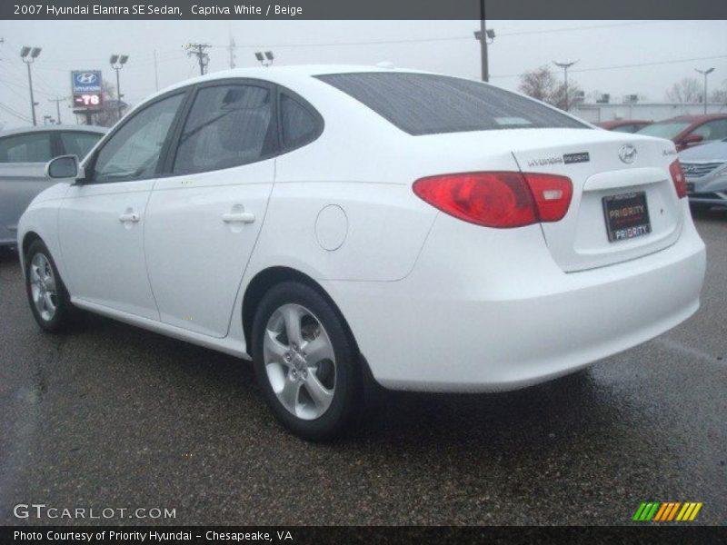 Captiva White / Beige 2007 Hyundai Elantra SE Sedan