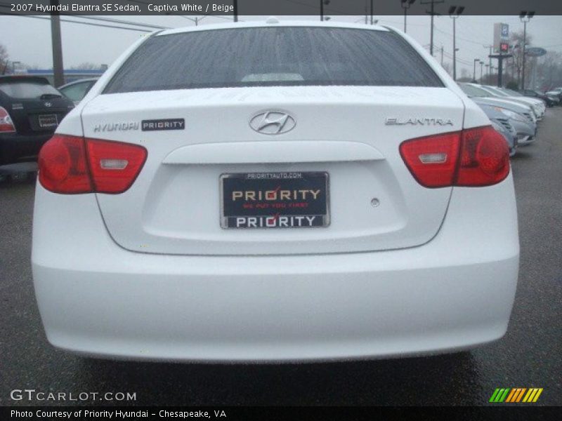 Captiva White / Beige 2007 Hyundai Elantra SE Sedan