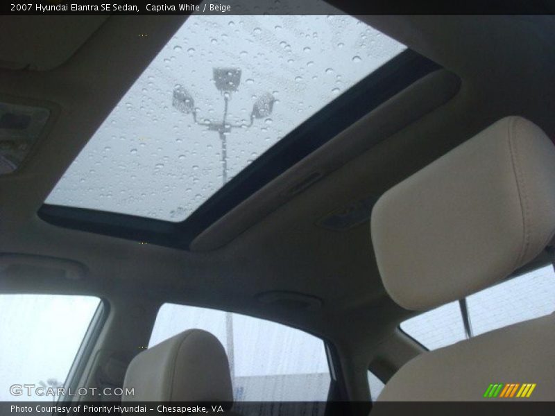 Captiva White / Beige 2007 Hyundai Elantra SE Sedan