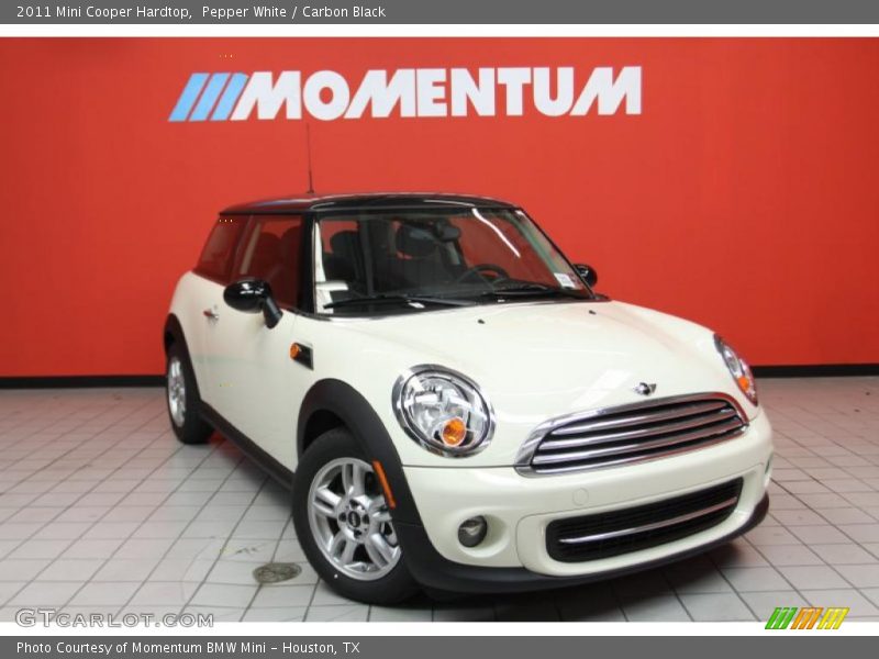 Pepper White / Carbon Black 2011 Mini Cooper Hardtop