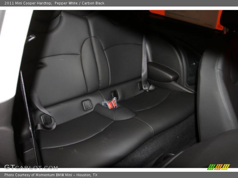 Pepper White / Carbon Black 2011 Mini Cooper Hardtop