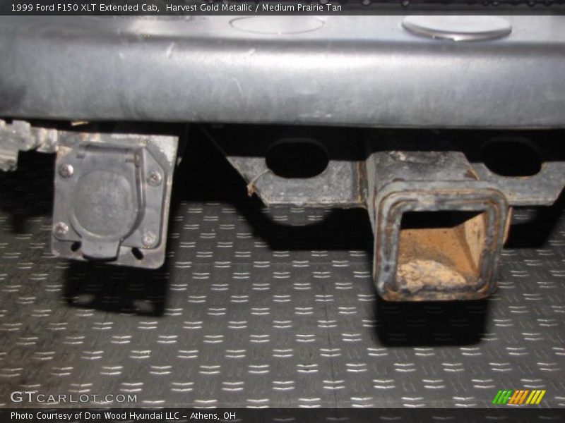 Harvest Gold Metallic / Medium Prairie Tan 1999 Ford F150 XLT Extended Cab
