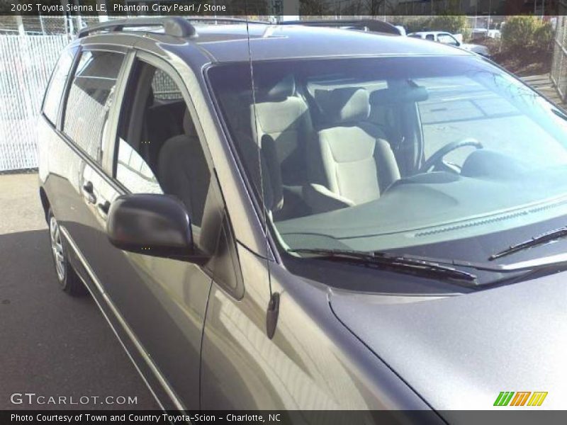 Phantom Gray Pearl / Stone 2005 Toyota Sienna LE