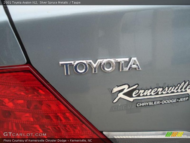 Silver Spruce Metallic / Taupe 2001 Toyota Avalon XLS