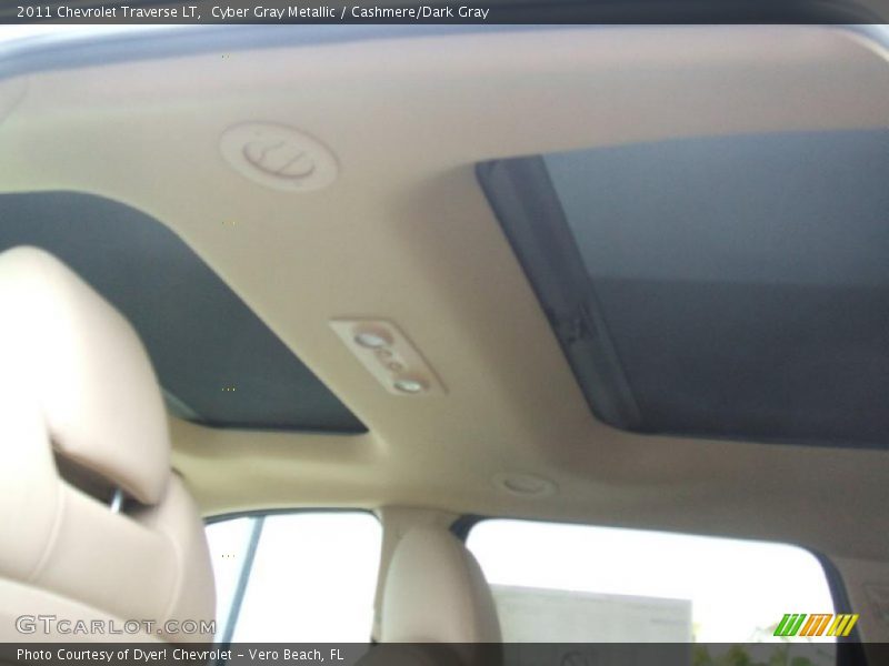 Cyber Gray Metallic / Cashmere/Dark Gray 2011 Chevrolet Traverse LT