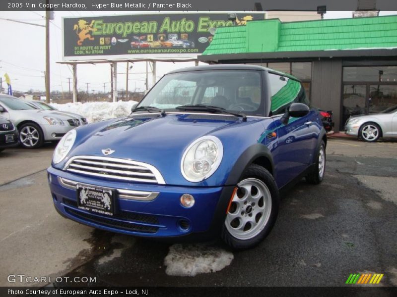 Hyper Blue Metallic / Panther Black 2005 Mini Cooper Hardtop