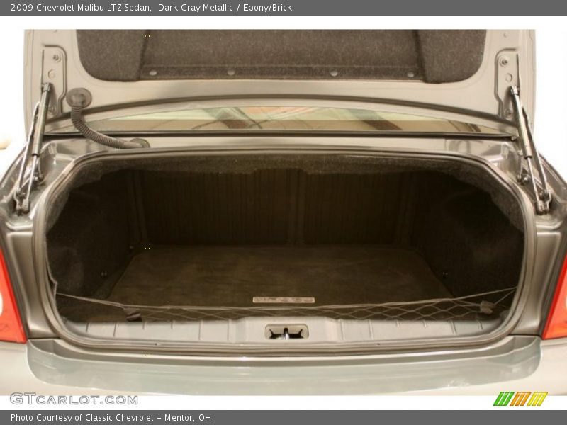  2009 Malibu LTZ Sedan Trunk