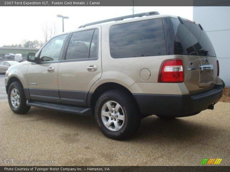Pueblo Gold Metallic / Camel 2007 Ford Expedition XLT
