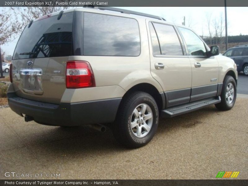 Pueblo Gold Metallic / Camel 2007 Ford Expedition XLT