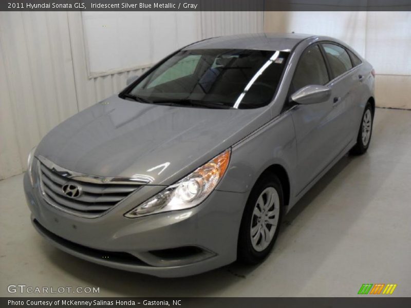 Front 3/4 View of 2011 Sonata GLS