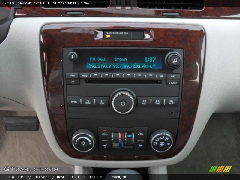 Summit White / Gray 2010 Chevrolet Impala LT