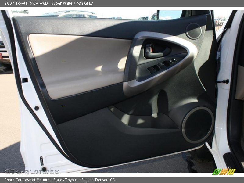 Super White / Ash Gray 2007 Toyota RAV4 4WD