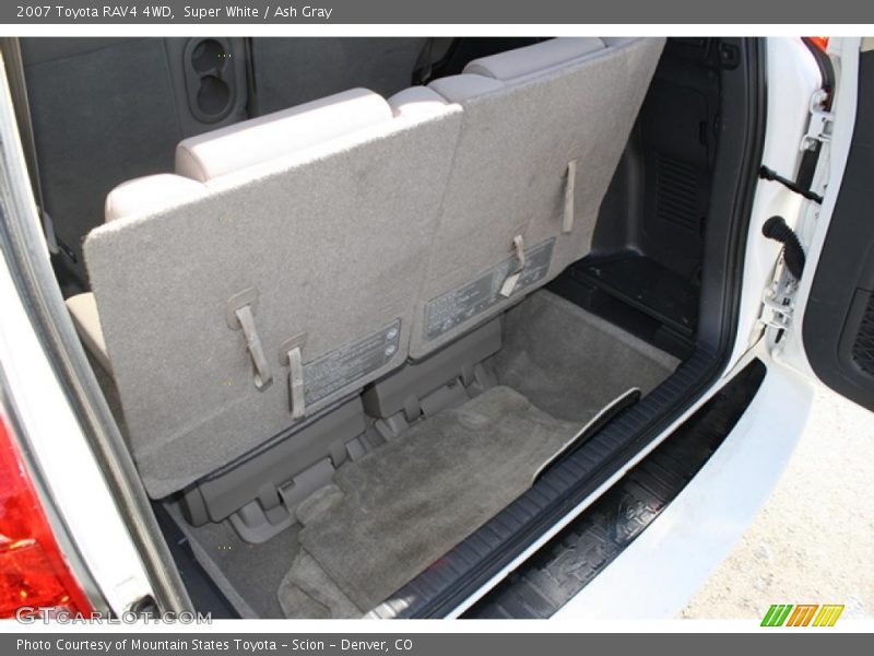 Super White / Ash Gray 2007 Toyota RAV4 4WD