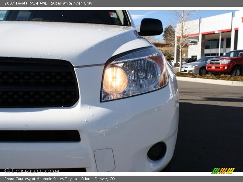 Super White / Ash Gray 2007 Toyota RAV4 4WD