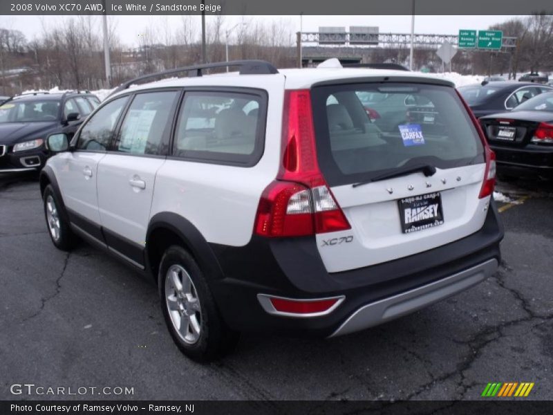 Ice White / Sandstone Beige 2008 Volvo XC70 AWD