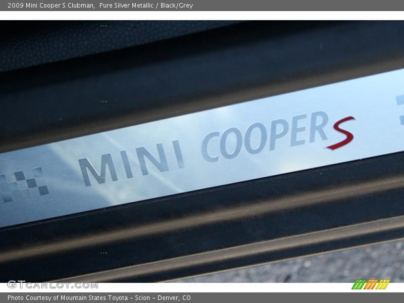 Pure Silver Metallic / Black/Grey 2009 Mini Cooper S Clubman