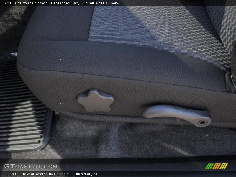 Summit White / Ebony 2011 Chevrolet Colorado LT Extended Cab