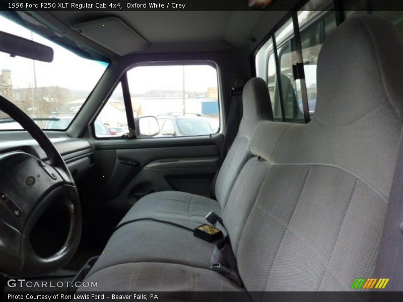  1996 F250 XLT Regular Cab 4x4 Grey Interior