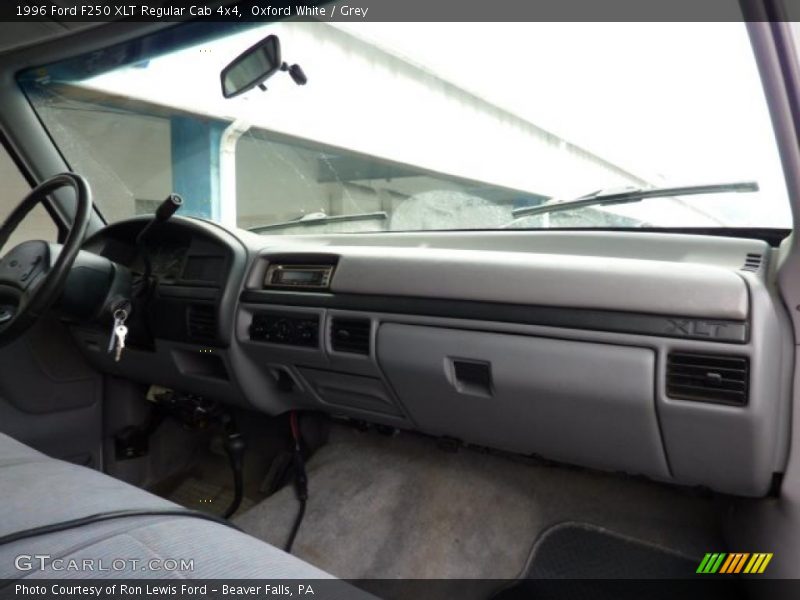 Dashboard of 1996 F250 XLT Regular Cab 4x4
