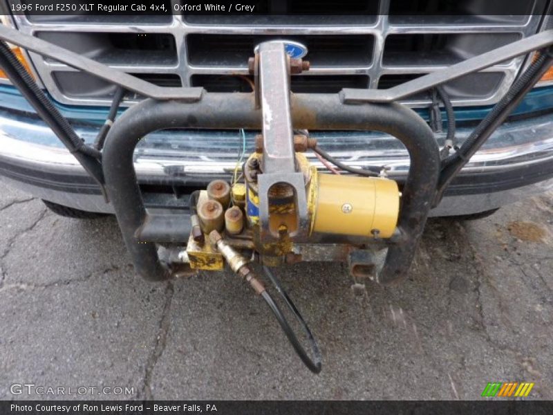 Oxford White / Grey 1996 Ford F250 XLT Regular Cab 4x4