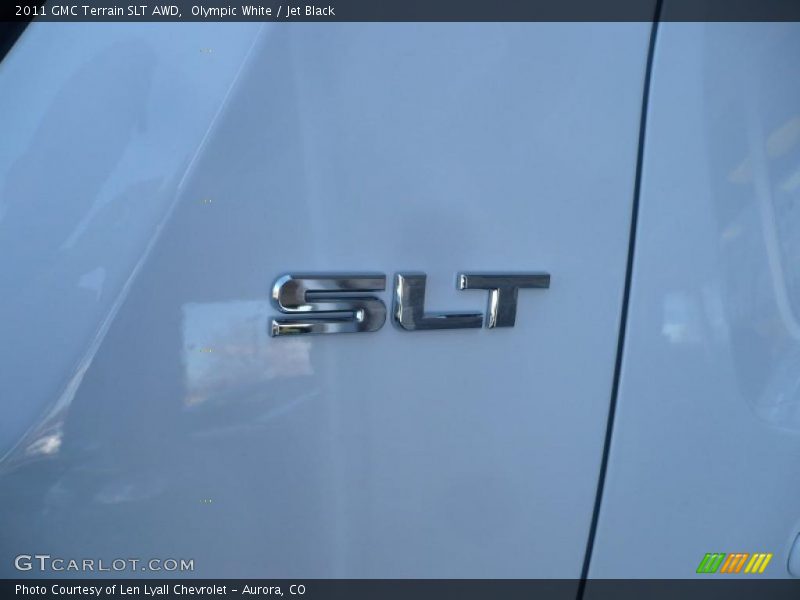 Olympic White / Jet Black 2011 GMC Terrain SLT AWD