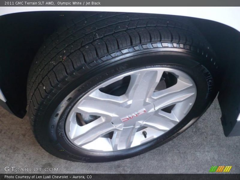 Olympic White / Jet Black 2011 GMC Terrain SLT AWD
