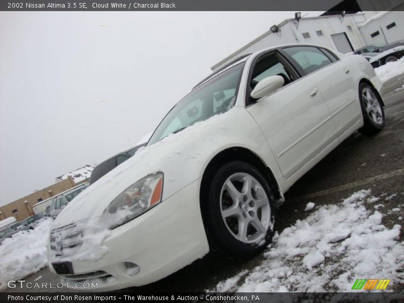 Cloud White / Charcoal Black 2002 Nissan Altima 3.5 SE