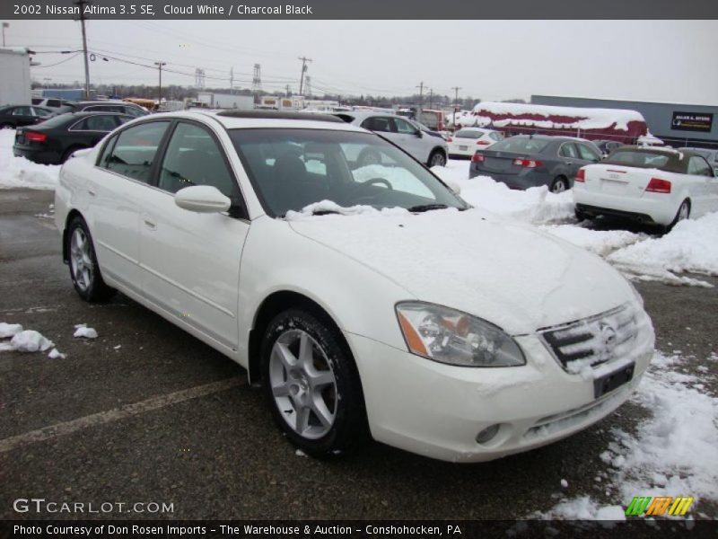 Cloud White / Charcoal Black 2002 Nissan Altima 3.5 SE
