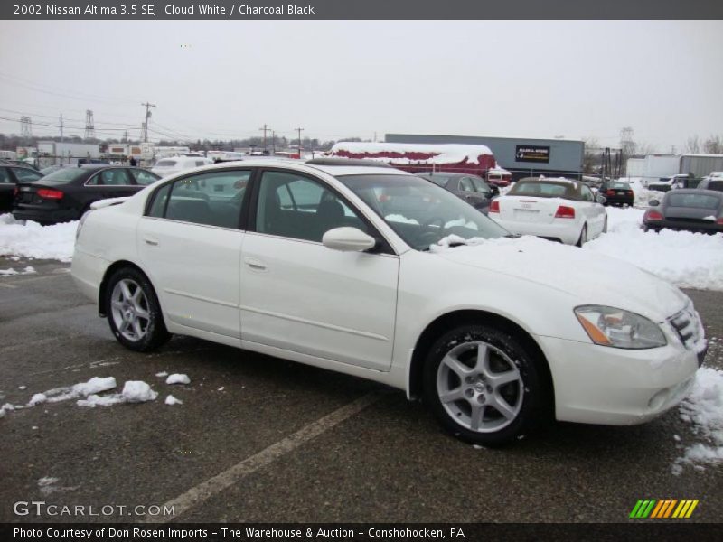 Cloud White / Charcoal Black 2002 Nissan Altima 3.5 SE