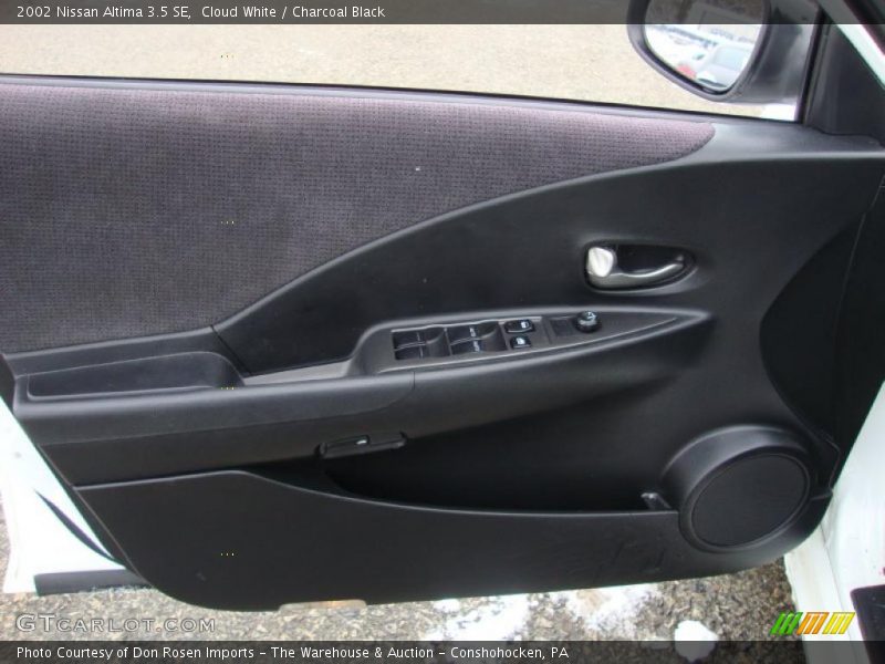 Cloud White / Charcoal Black 2002 Nissan Altima 3.5 SE
