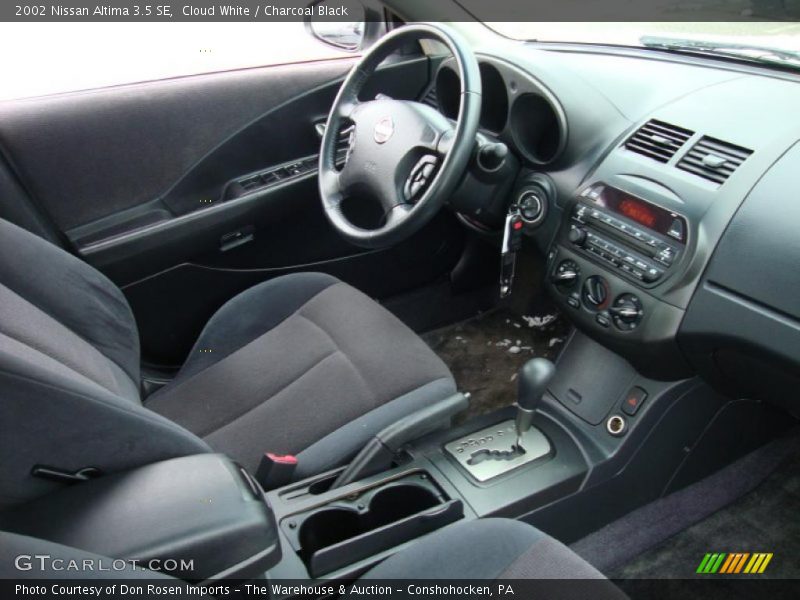 Cloud White / Charcoal Black 2002 Nissan Altima 3.5 SE