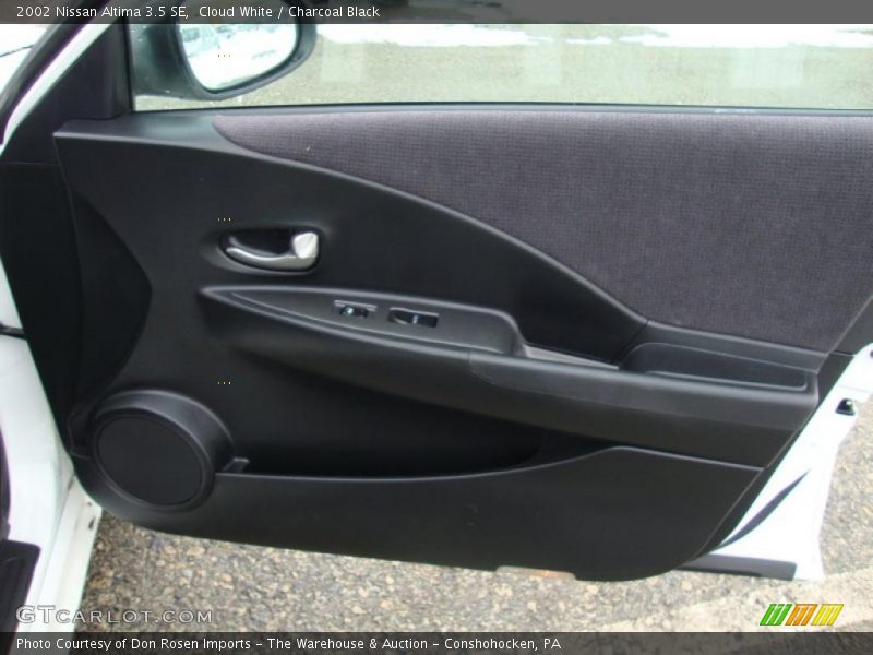Cloud White / Charcoal Black 2002 Nissan Altima 3.5 SE