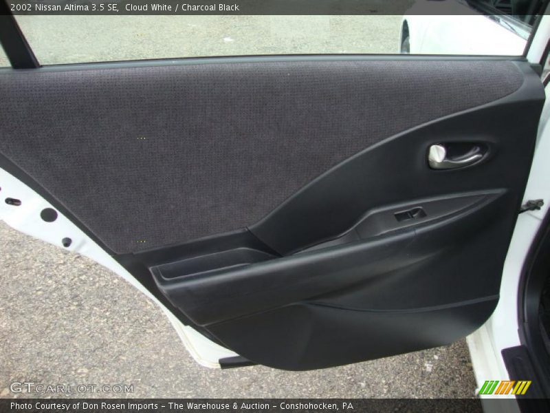 Cloud White / Charcoal Black 2002 Nissan Altima 3.5 SE