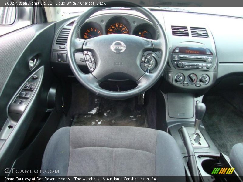 Cloud White / Charcoal Black 2002 Nissan Altima 3.5 SE
