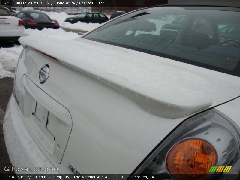 Cloud White / Charcoal Black 2002 Nissan Altima 3.5 SE