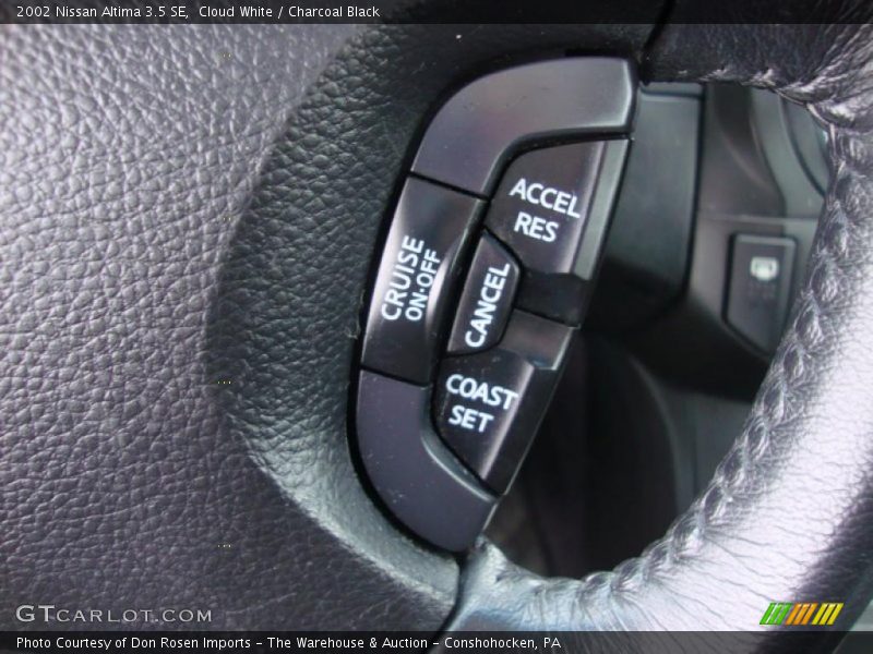 Cloud White / Charcoal Black 2002 Nissan Altima 3.5 SE