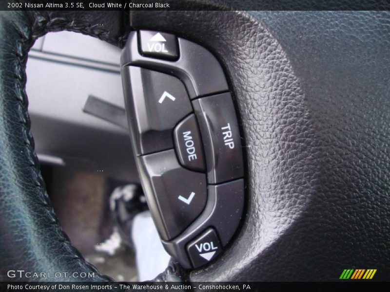 Cloud White / Charcoal Black 2002 Nissan Altima 3.5 SE