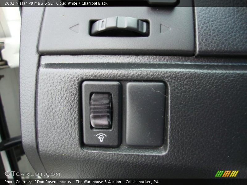 Cloud White / Charcoal Black 2002 Nissan Altima 3.5 SE