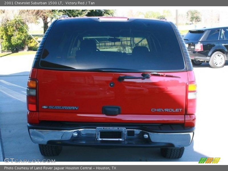 Victory Red / Tan 2001 Chevrolet Suburban 1500 LT
