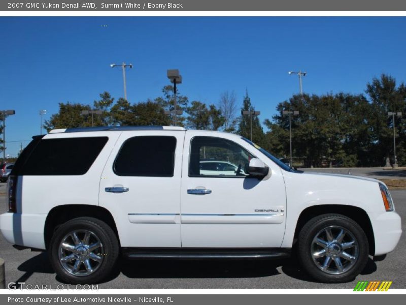 Summit White / Ebony Black 2007 GMC Yukon Denali AWD