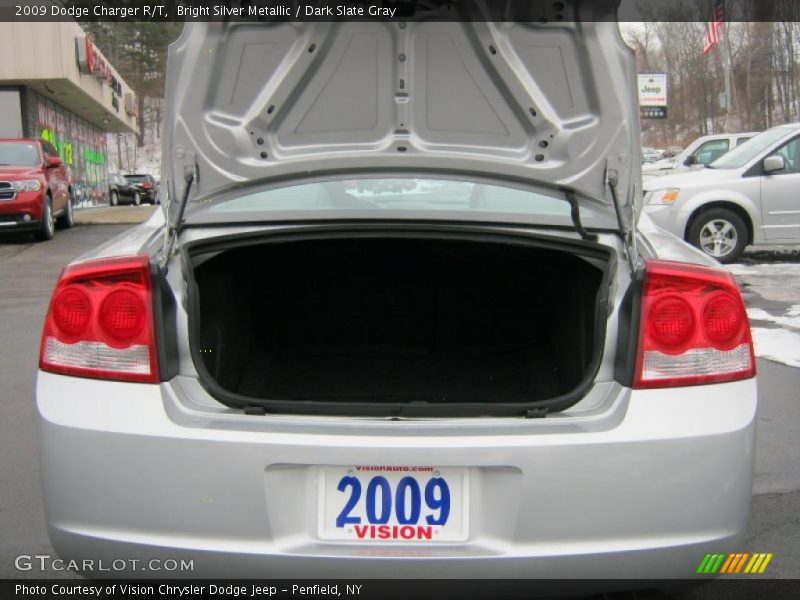 Bright Silver Metallic / Dark Slate Gray 2009 Dodge Charger R/T