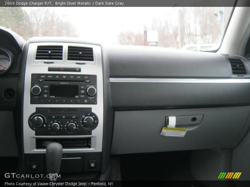 Bright Silver Metallic / Dark Slate Gray 2009 Dodge Charger R/T