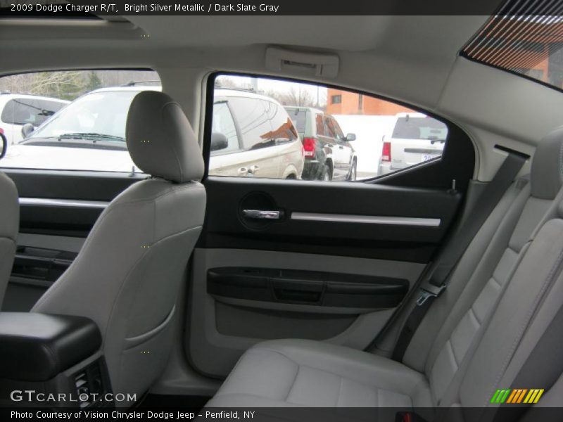 Bright Silver Metallic / Dark Slate Gray 2009 Dodge Charger R/T