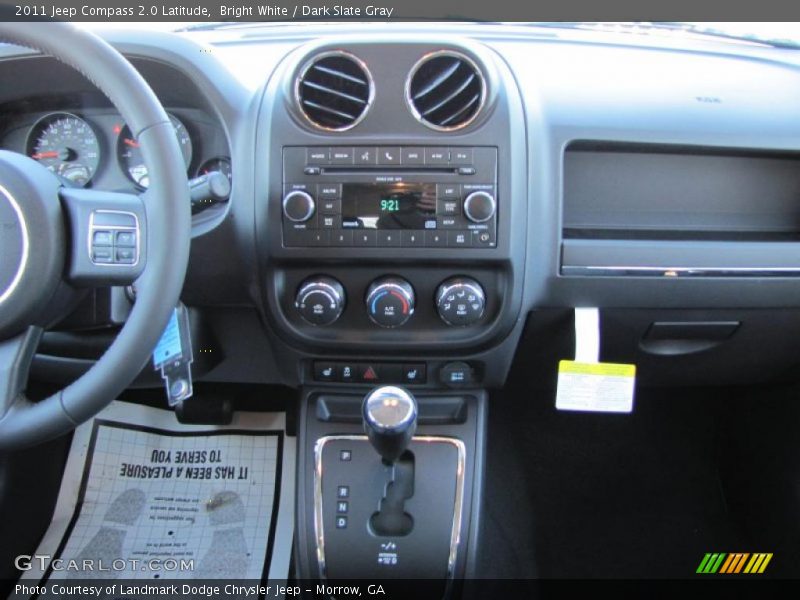 Bright White / Dark Slate Gray 2011 Jeep Compass 2.0 Latitude