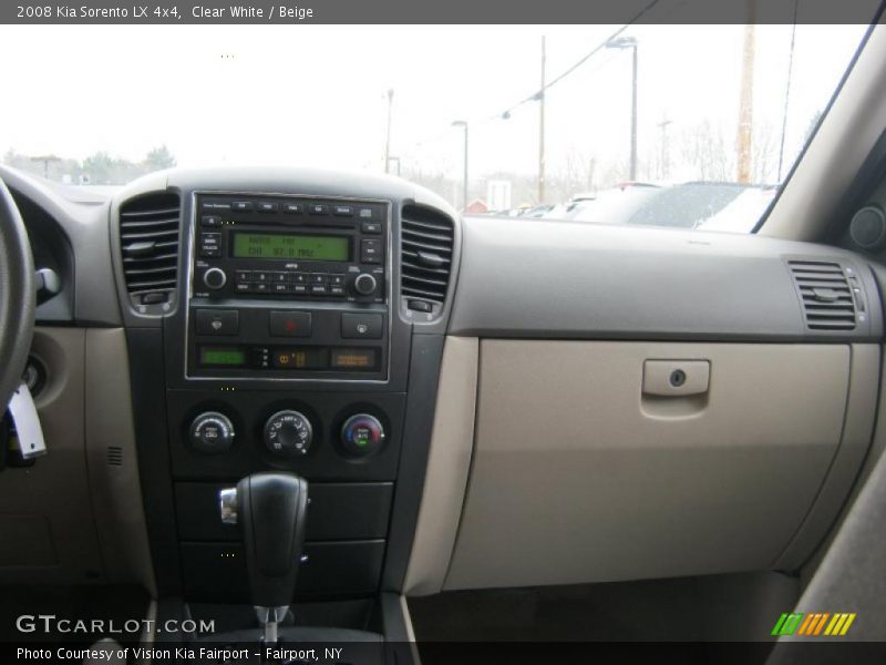 Clear White / Beige 2008 Kia Sorento LX 4x4