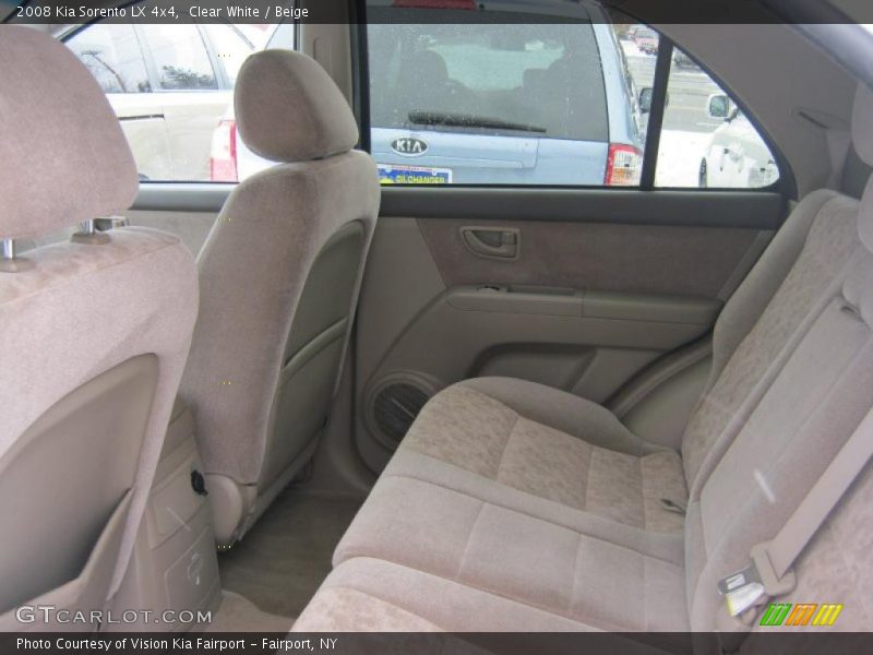 Clear White / Beige 2008 Kia Sorento LX 4x4